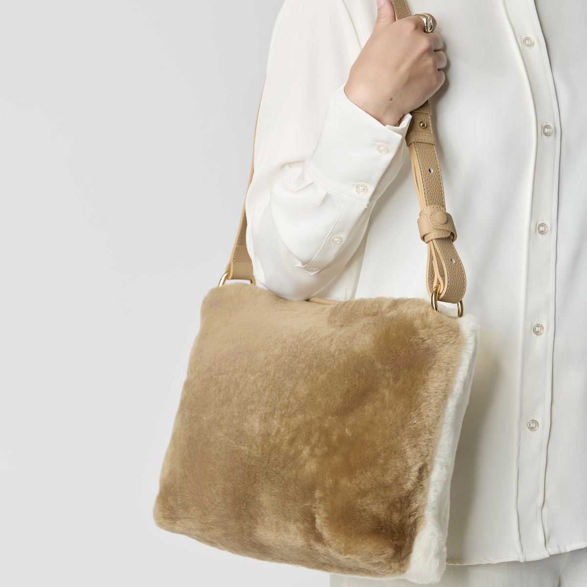 Olivia maxi veske Beige