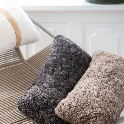 Saueskinnpute | Korthåret | New Zealand | 35x45 cm Gråbrun