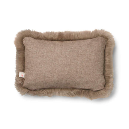 Pute i saueskinn av lang ull 34x52 cm Beige/Taupe