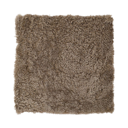 Saueskinnpute | Korthåret | New Zealand | 40x40 cm Sahara