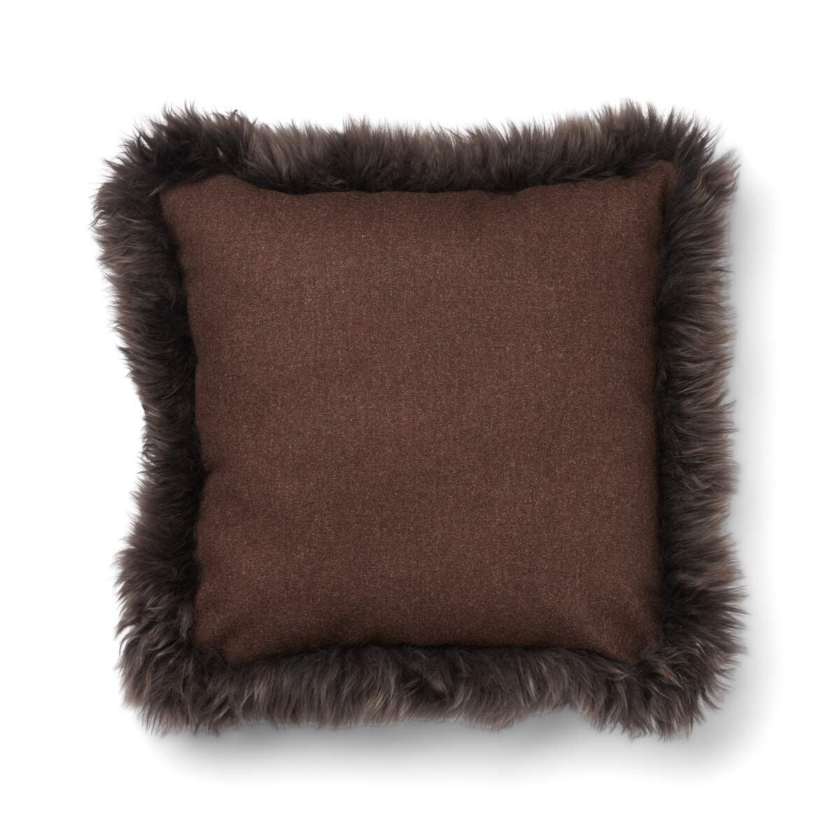 Classic Collection | Ullpute | Langhåret | Dobbeltsidig | 52x52 cm | 34x52 cm Brun / Valnøttbrun