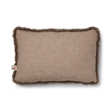 Pute i kort ullsaueskinn 34x52 cm Beige/Taupe