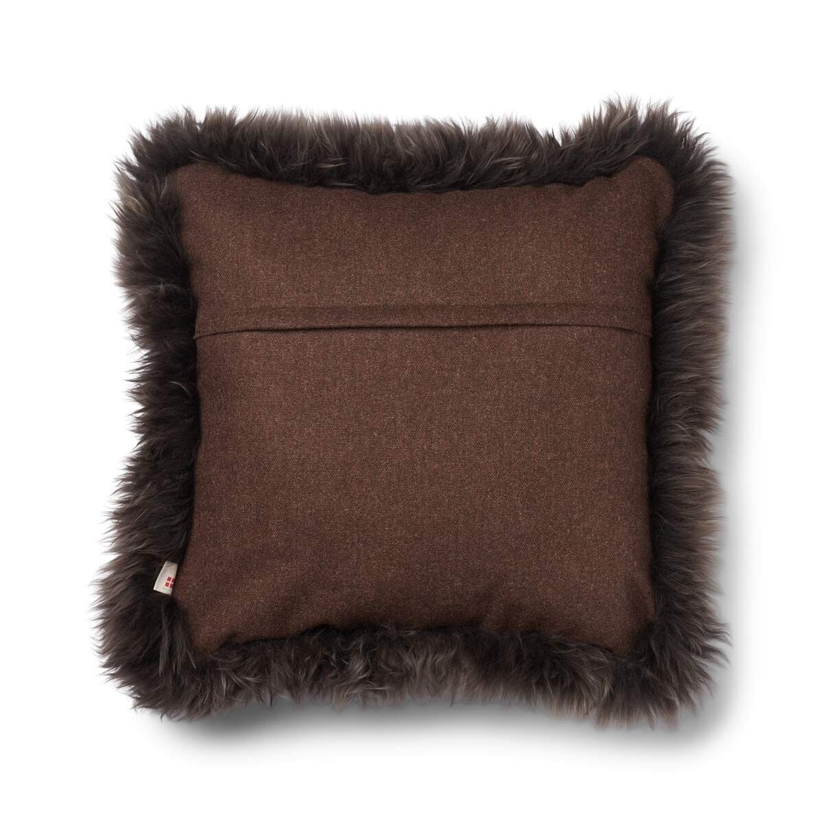 Classic Collection | Ullpute | Langhåret | Dobbeltsidig | 52x52 cm | 34x52 cm Brun / Valnøttbrun
