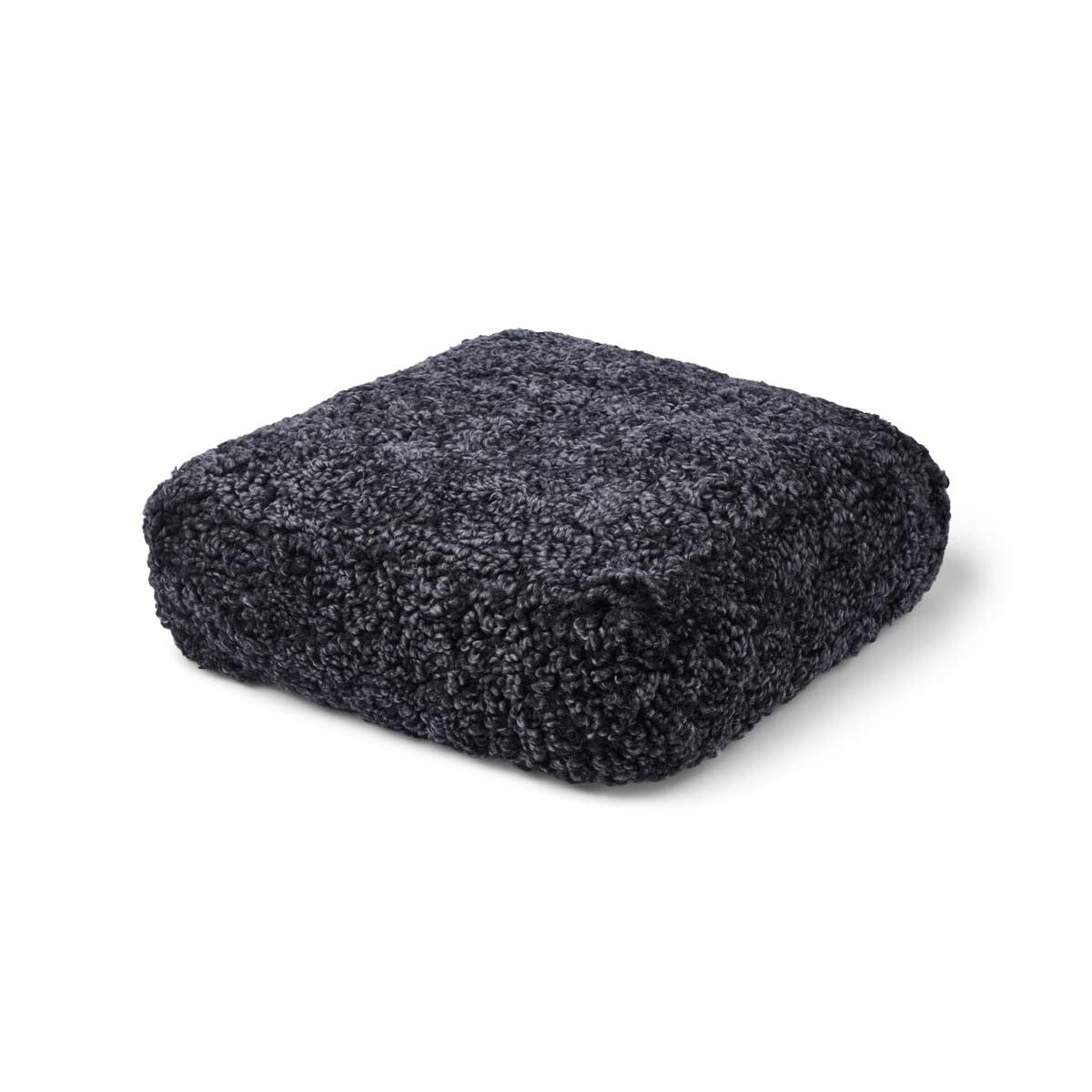 Puff | Korthåret | New Zealand | 40x40x13 cm Koksgrå