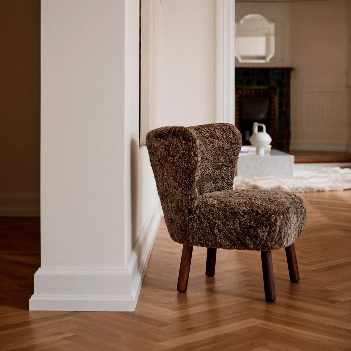Emily Lounge Chair | Korthåret Koksgrå
