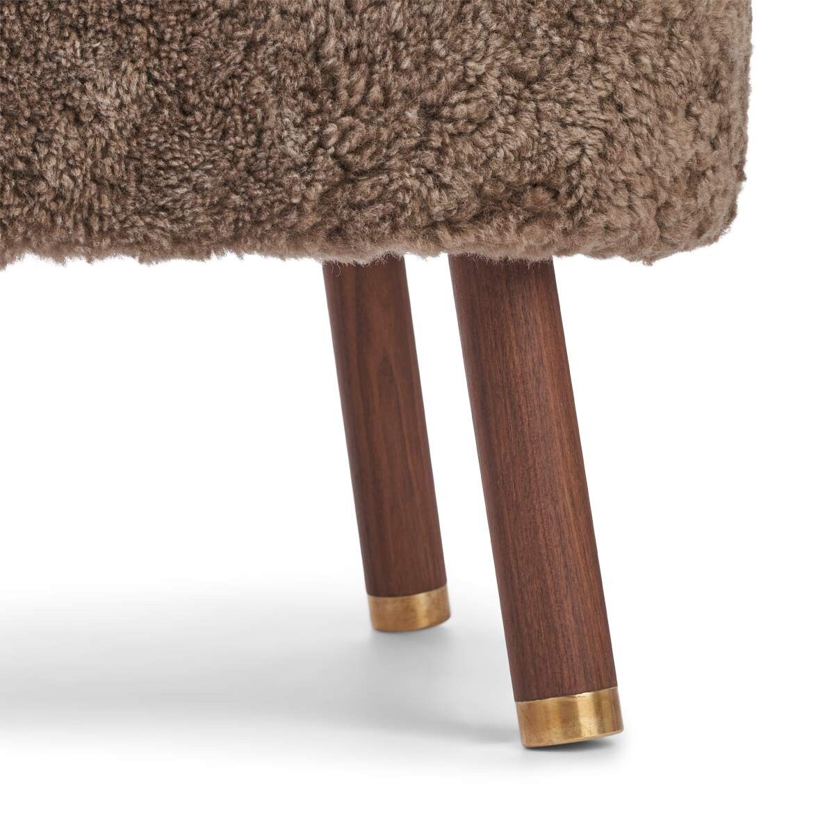 Emil Lounge Chair | Korthåret Lysebrun