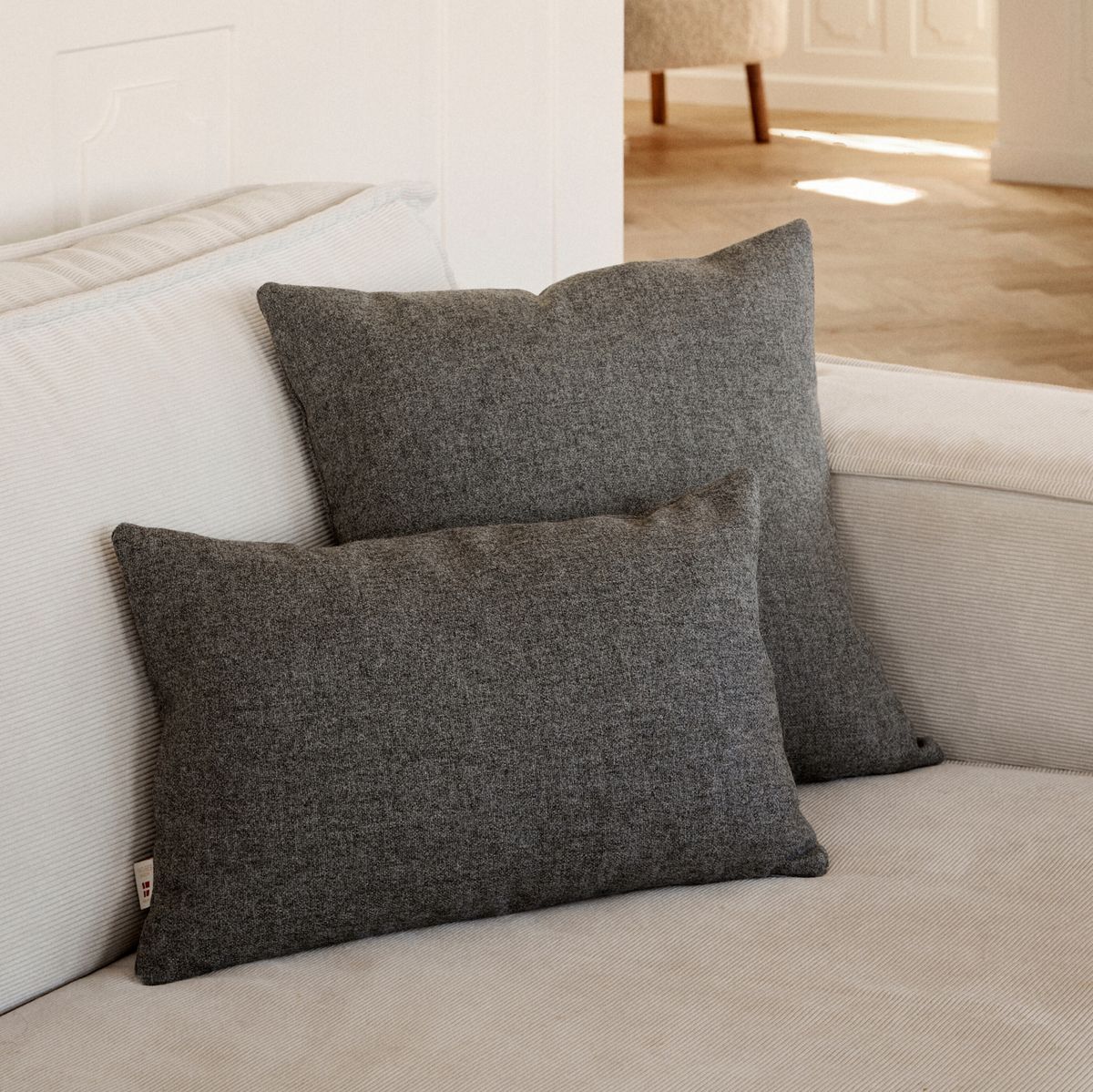 Classic Collection | Ullpute | Dobbeltsidig | 52x52 cm | 34x52 cm Beige