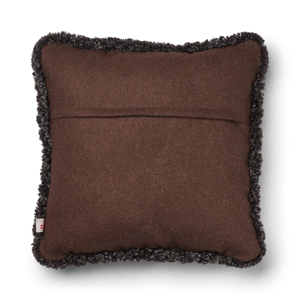 Classic Collection | Ullpute | Korthåret | Dobbeltsidig | 52x52 cm | 34x52 cm Brun / Mørkebrun
