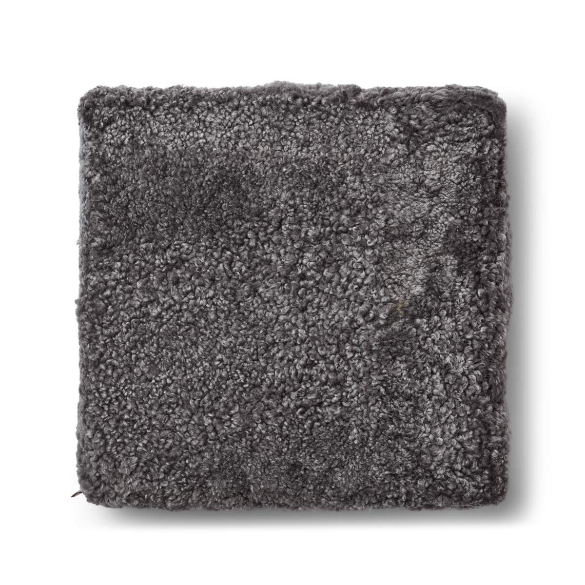 Puff | Korthåret | New Zealand | 40x40x13 cm Grå