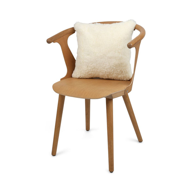 Saueskinnpute | Korthåret | New Zealand | 40x40 cm Hvit