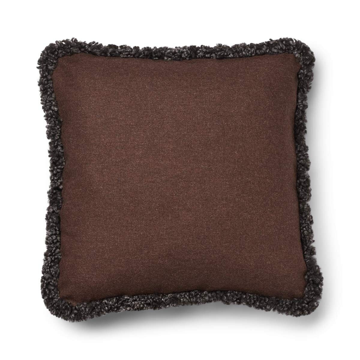 Classic Collection | Ullpute | Korthåret | Dobbeltsidig | 52x52 cm | 34x52 cm Brun / Mørkebrun