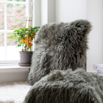 Saueskinnspute | Langhåret | New Zealand | 50x50 cm Lilla