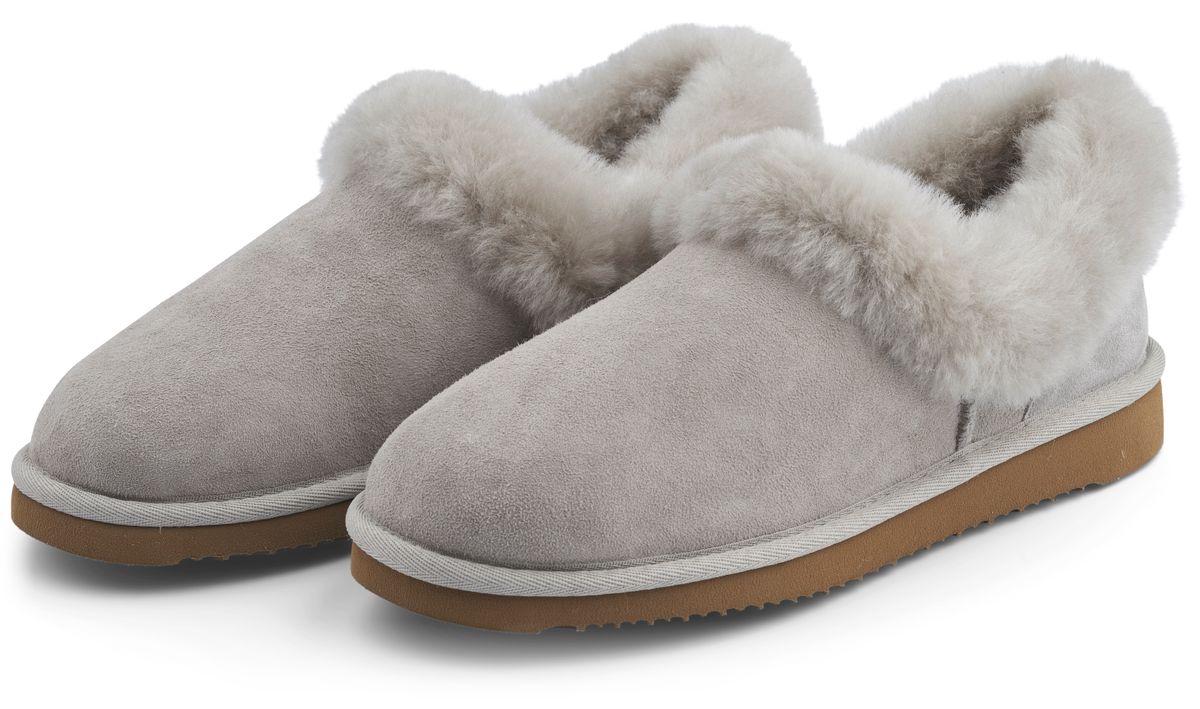 Hard sole slipper