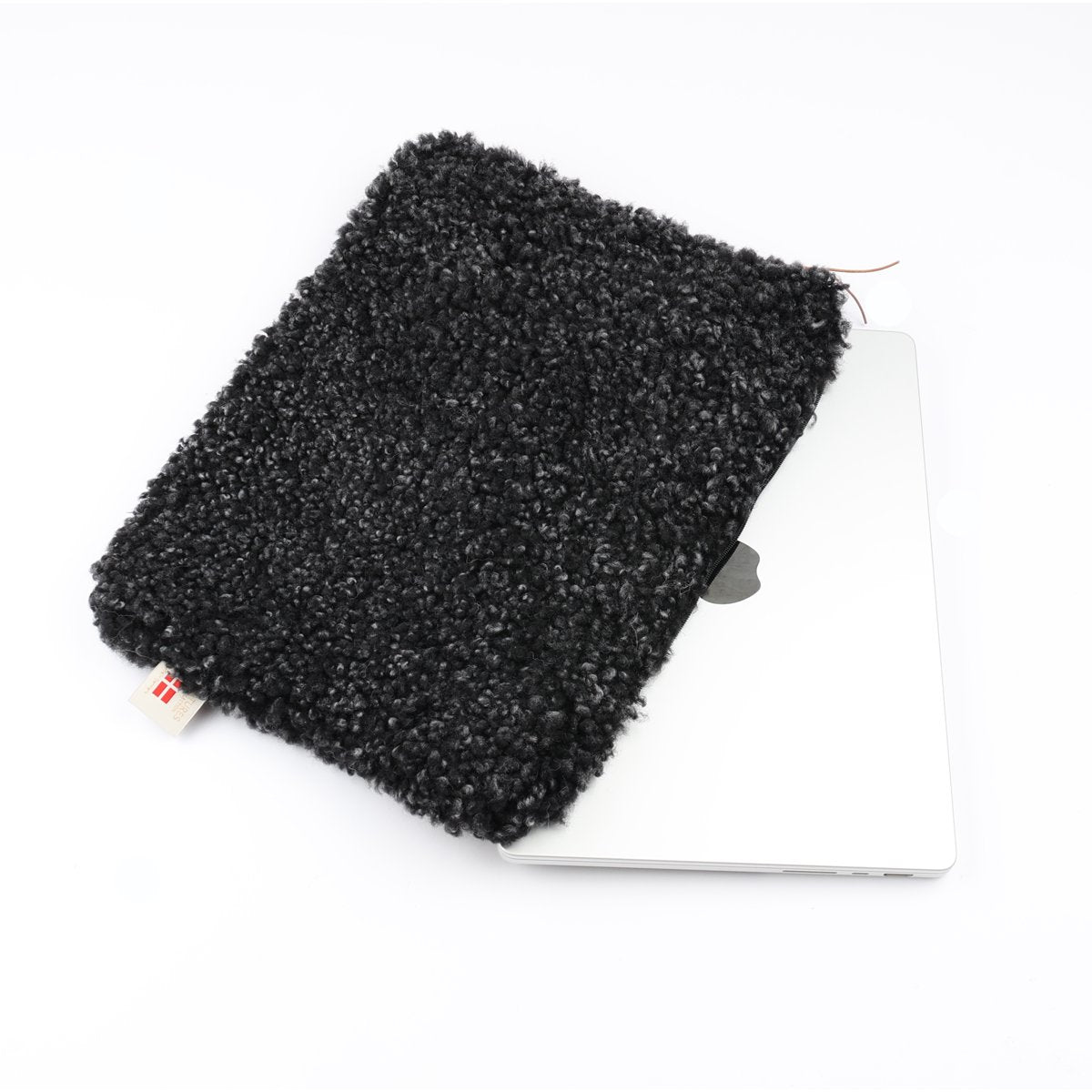 Computer Sleeve ⎮ Saueskinn ⎮ 36 cm x 28 cm Koksgrå