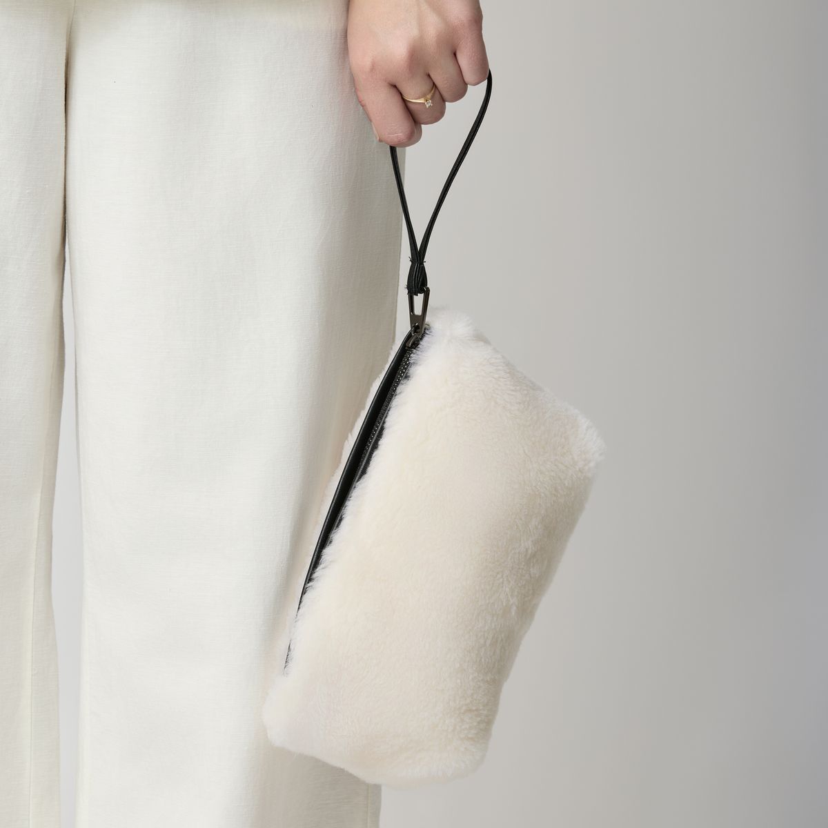 Nelly clutch Beige