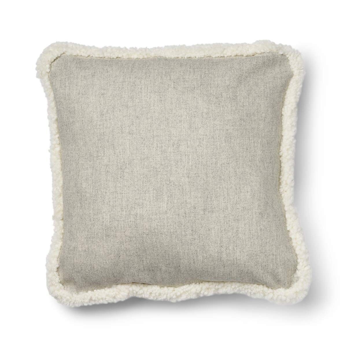 Classic Collection | Ullpute | Korthåret | Dobbeltsidig | 52x52 cm | 34x52 cm Sølv / Hvit