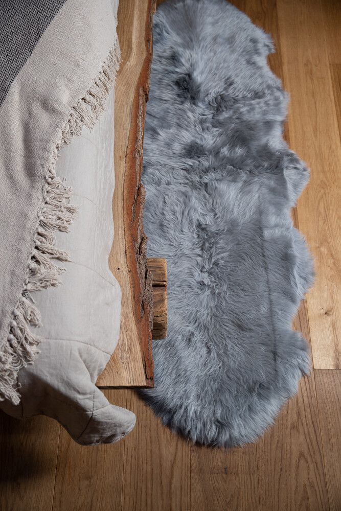 Dobbelt saueskinn | Langhåret | New Zealand | 160x60 cm Lys Grå