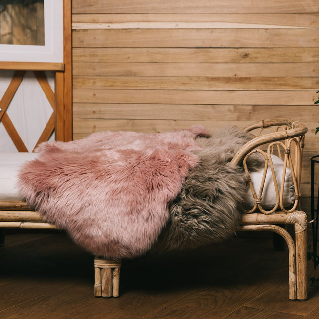 New Zealand saueskinn | lang ull | 90 cm Rosa