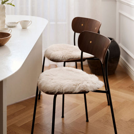 Seteovertrekk i langt saueskinn av ull Lilla