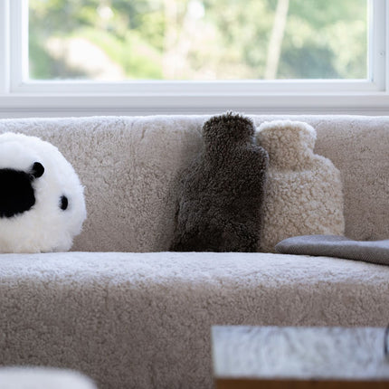 Varmtvannsflaske | Korthåret | New Zealand | 37x27 cm Koksgrå