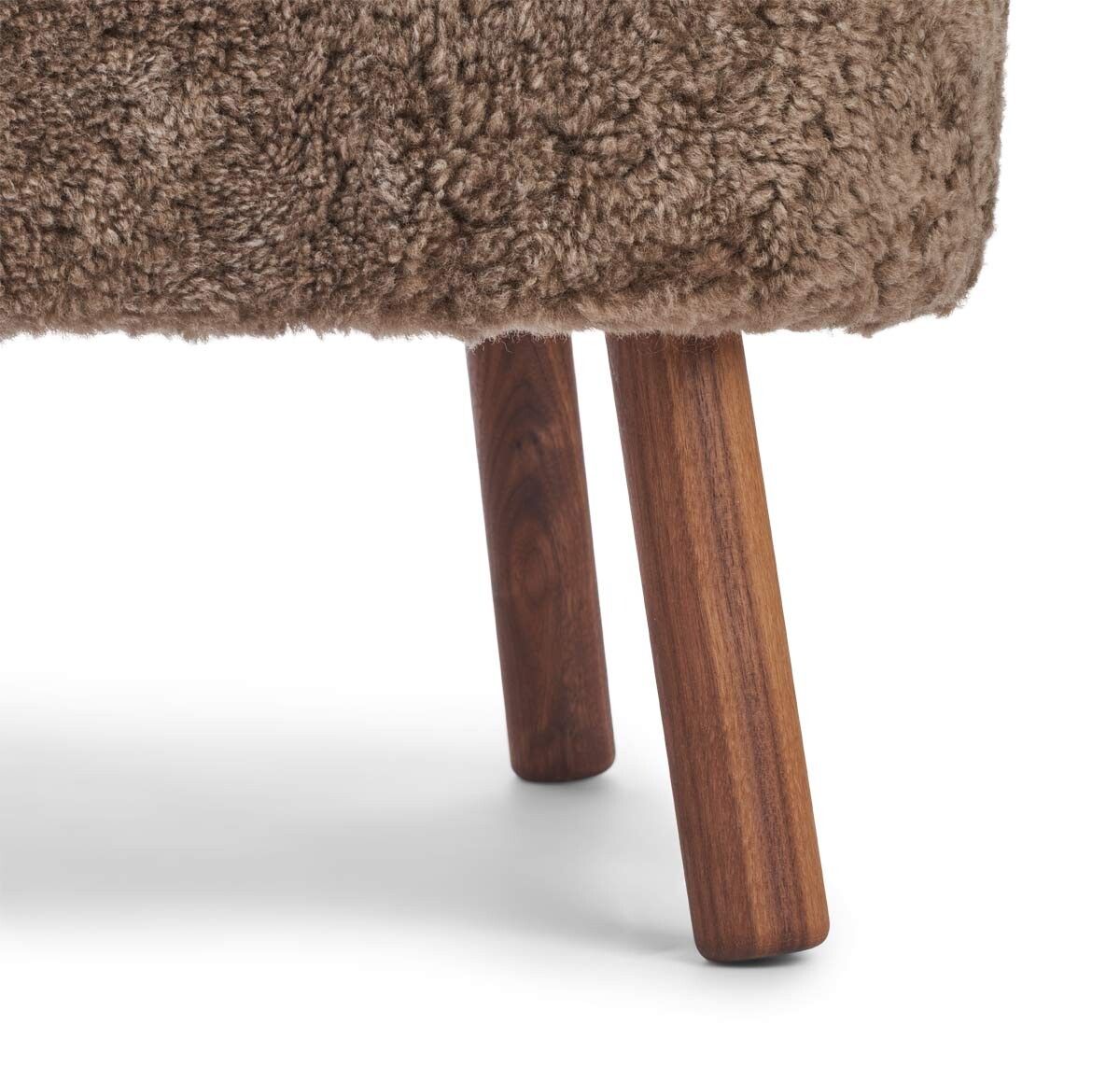 Emil Lounge Chair | Korthåret Lysebrun