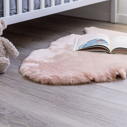 Baby saueskinn | kort ull | New Zealand | 80 cm Lys Rosa